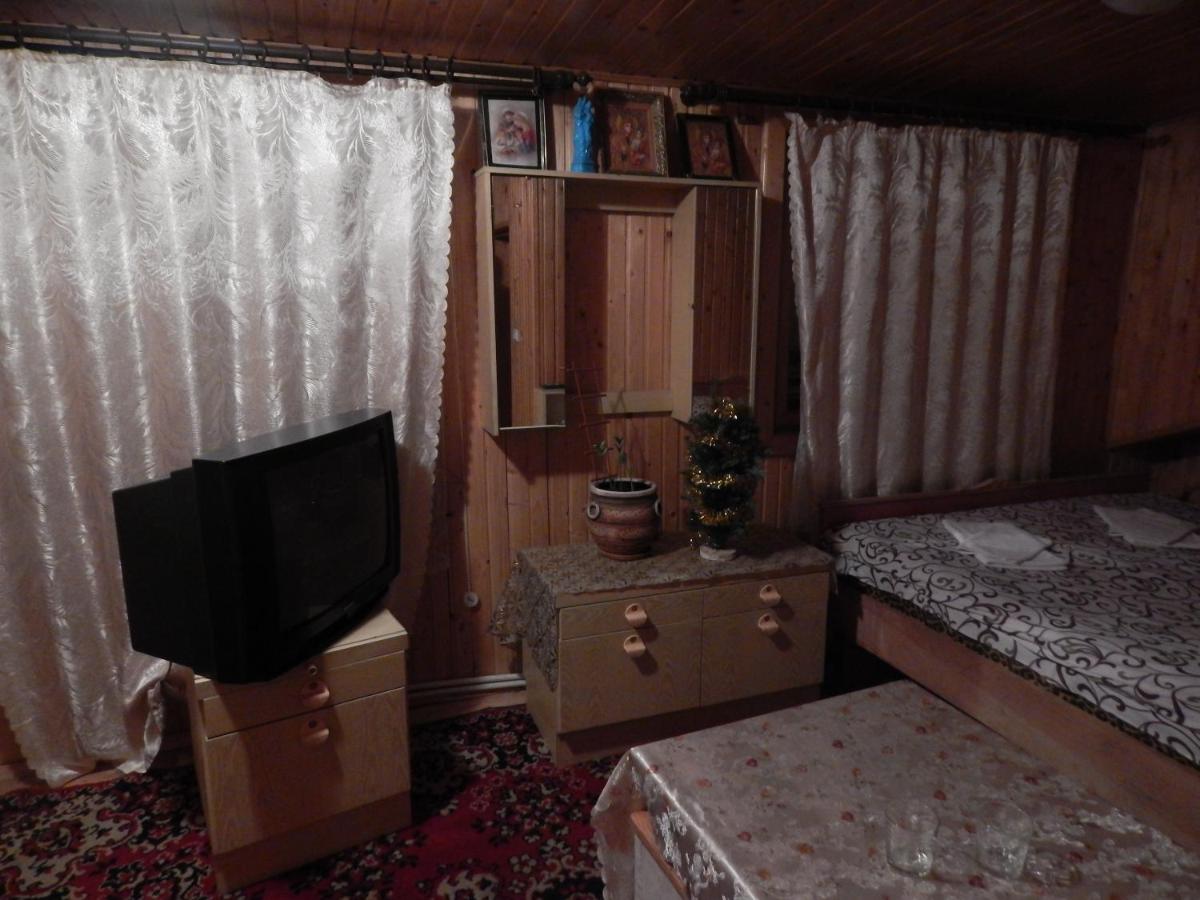 Sadiba dostatok - Housity