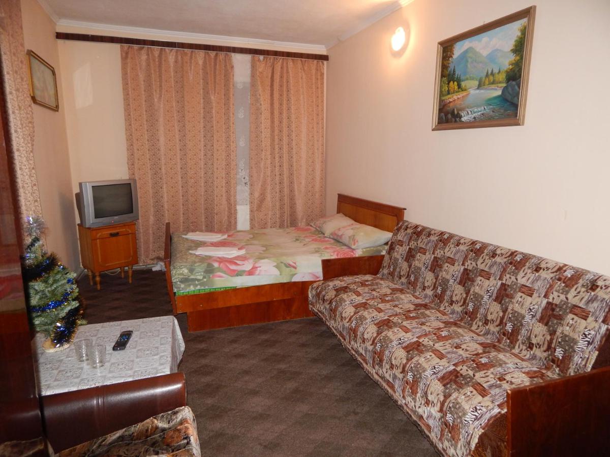 Sadiba dostatok - Housity