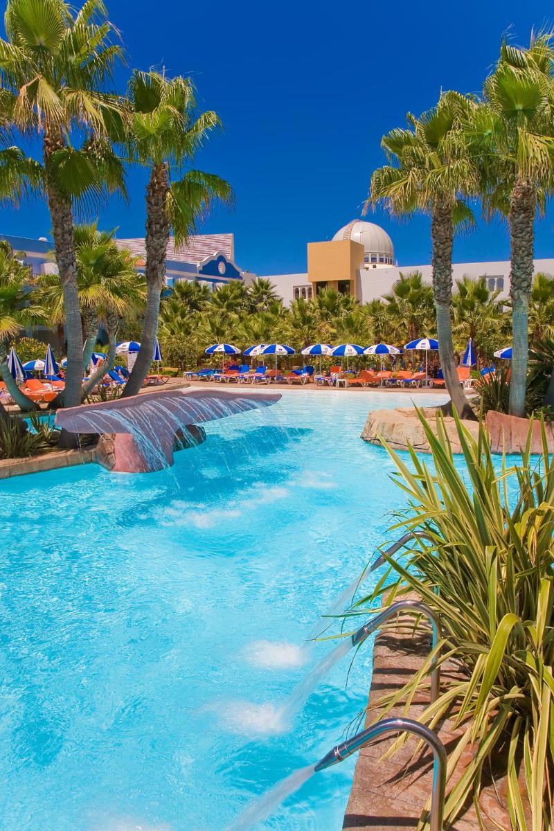 Piscina en o cerca de Playaballena