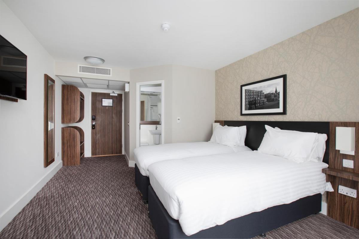 Spring River Ebbsfleet by Marston's Inns - Housity