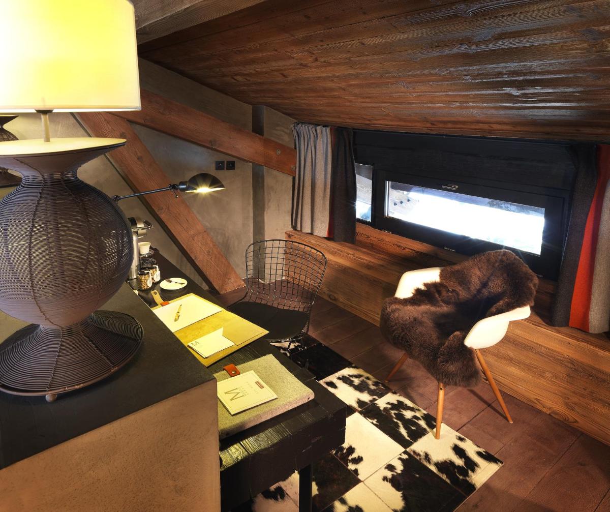 Coin salon dans l'établissement M de Megève