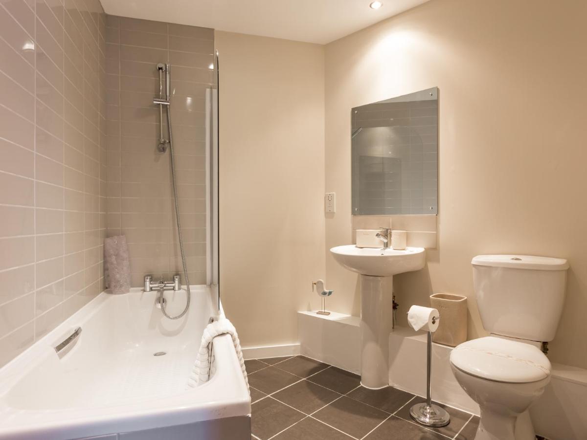 Fish Tales - Housity