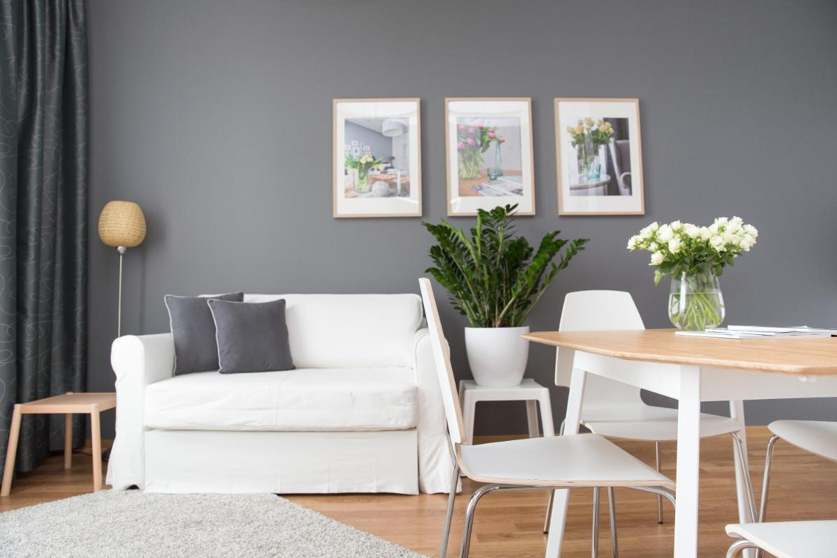 Studio 44 - Housity