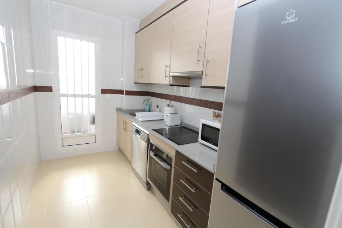 El Pinet Beach Apartment - Housity