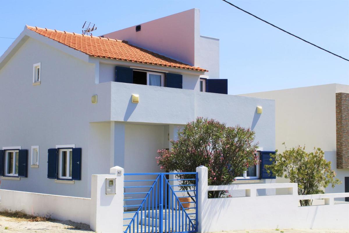 Laurel Beach House - Housity