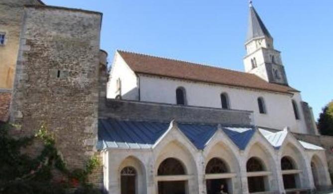 Le Puits Fortifié - Housity