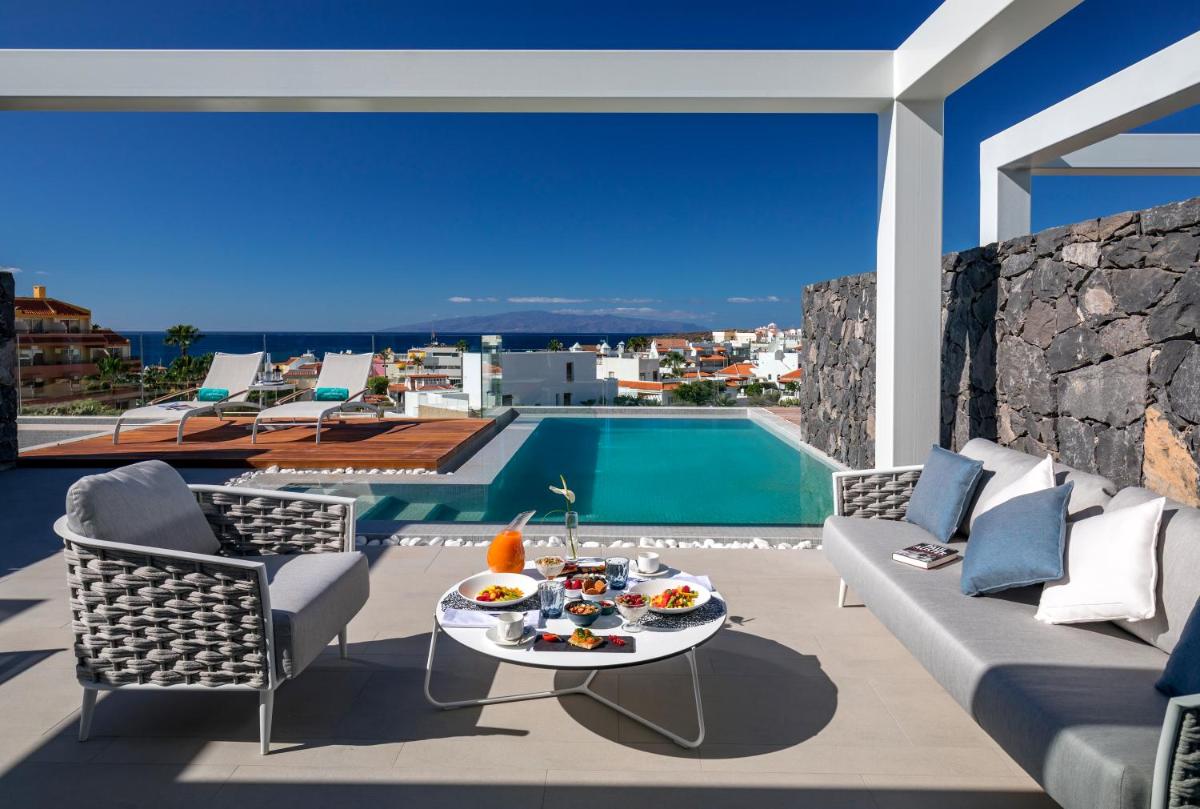 Piscina en o cerca de Royal Hideaway Corales Suites