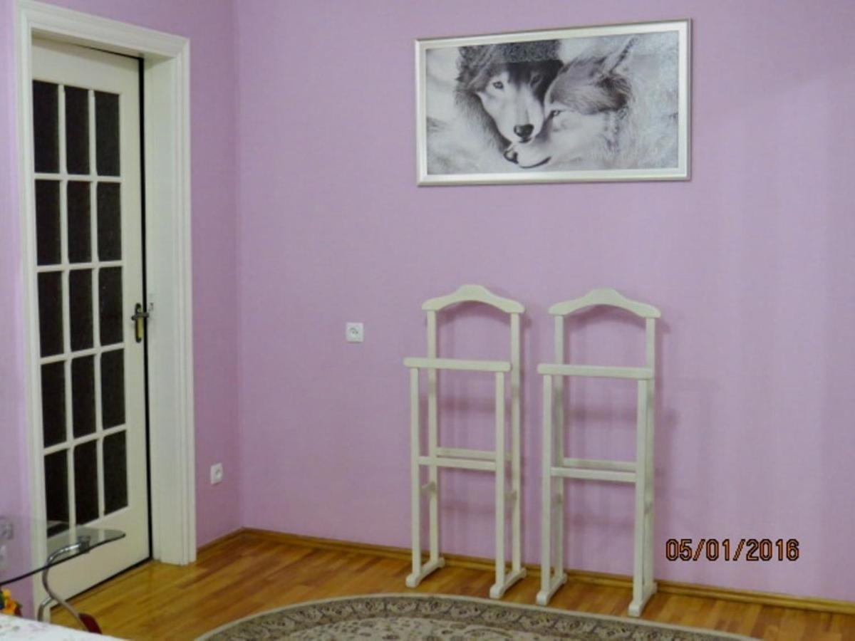 Lushpy Apartment - Housity