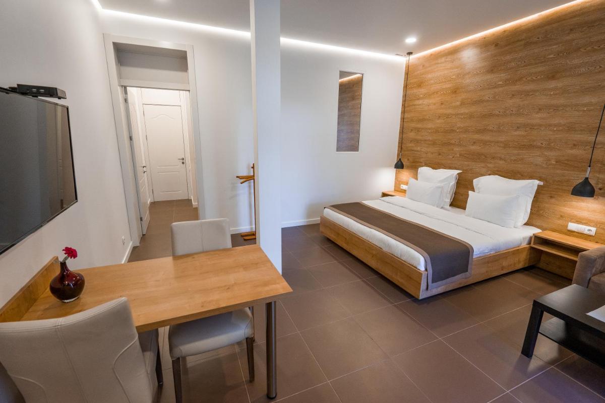 Luxury Apartments on Central Avenue - Housity