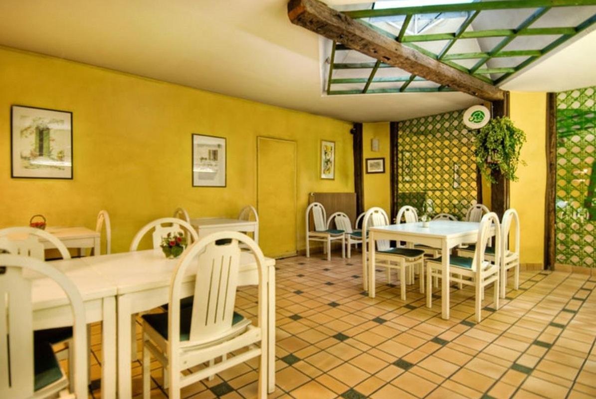 Hotel Le Faubourg Opera - Housity