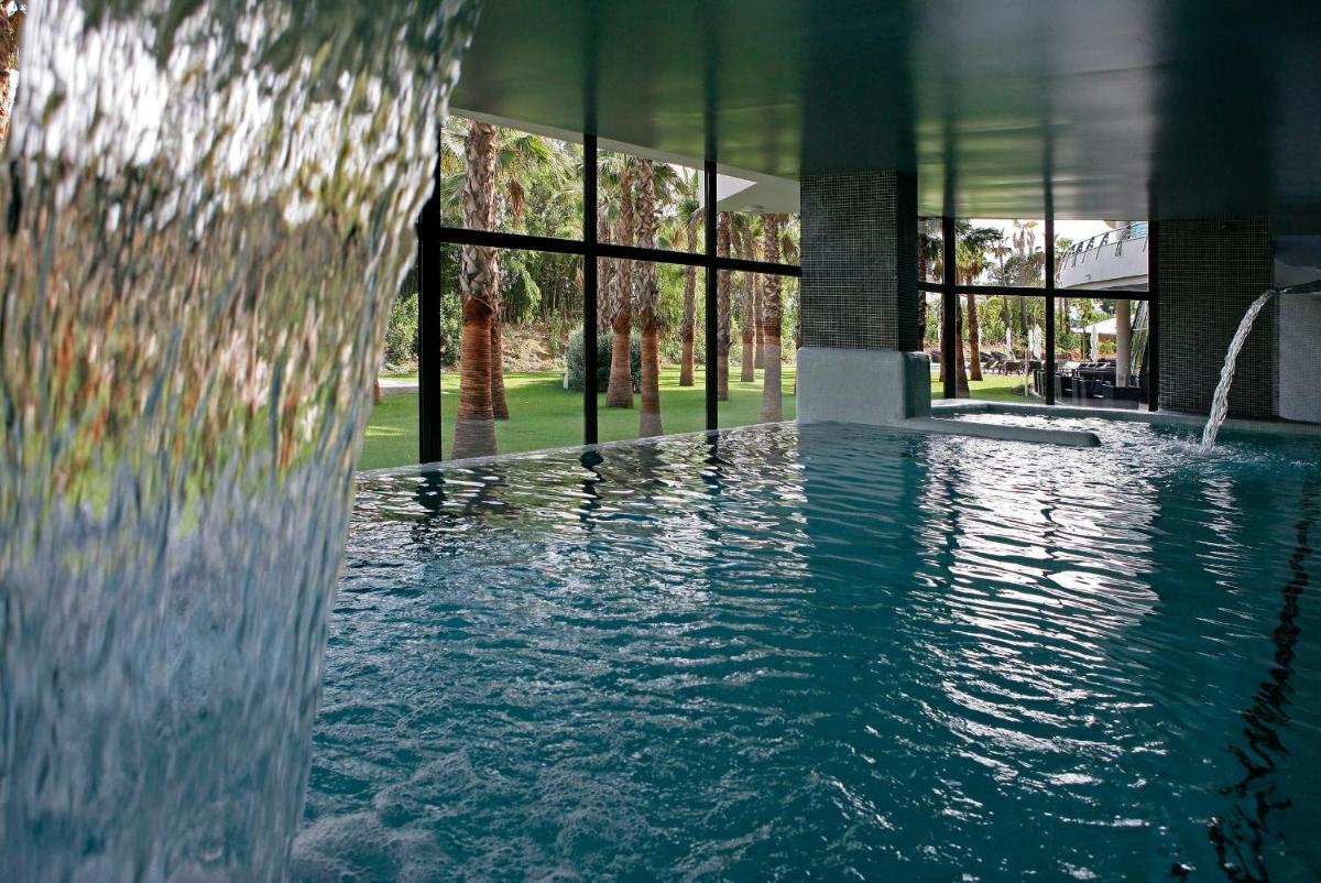 Piscina en o cerca de Senator Banus