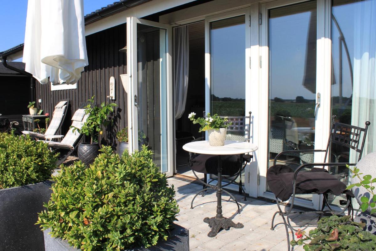 Ängshyddan B&B - Housity