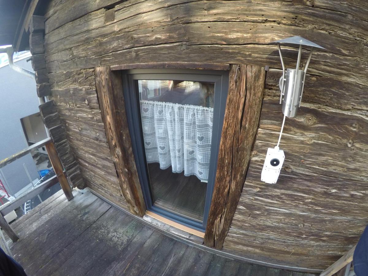 Mini Chalet - Housity