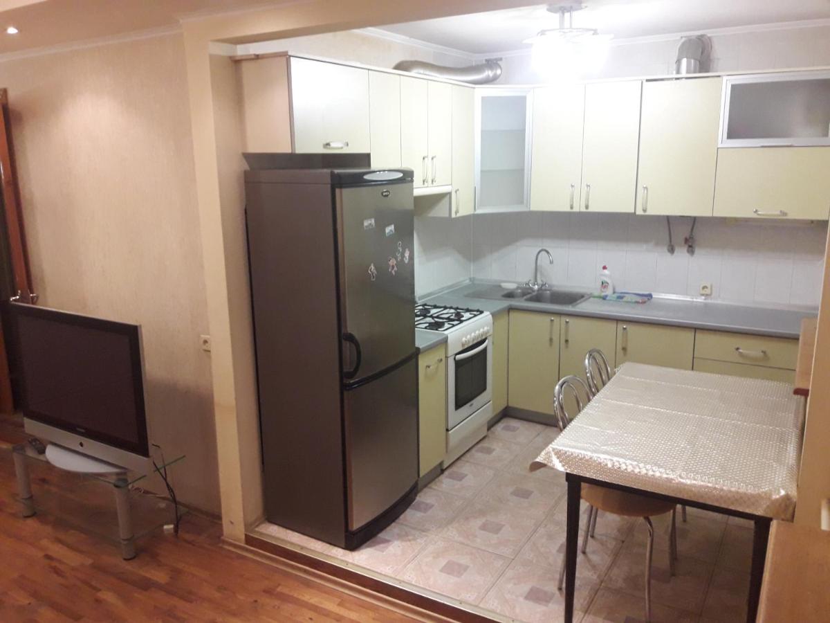 Suitetrails - Appartment near m. 23 Serpnya