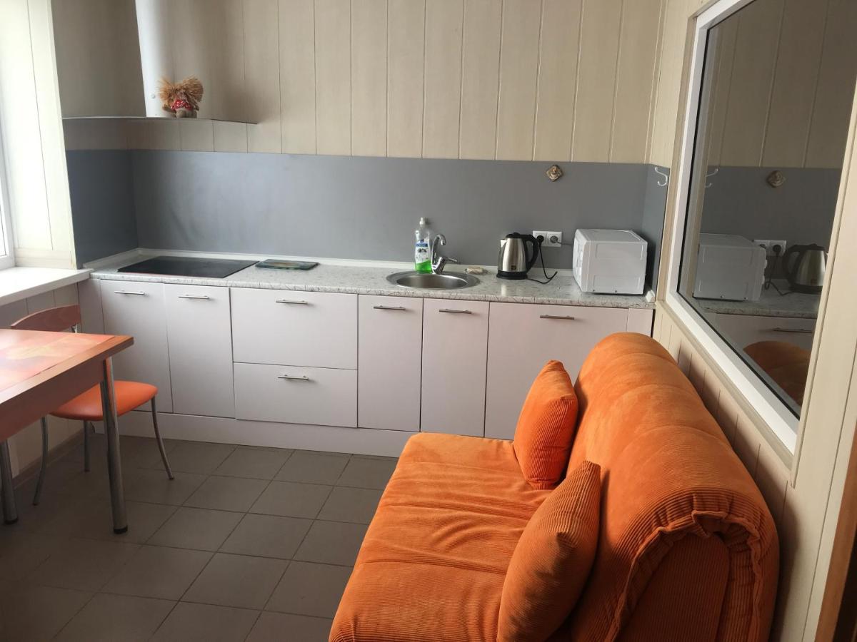 Apartment on Rekonstruktyvna Street - Housity
