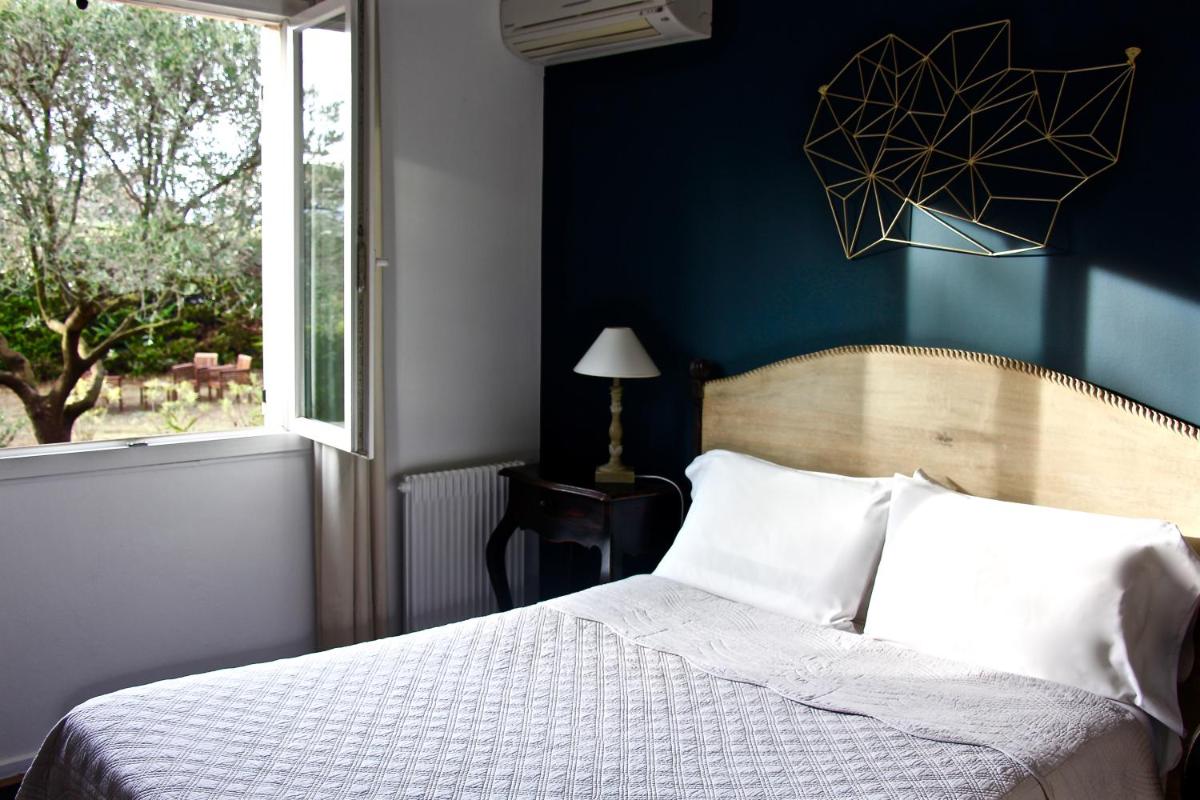Hotel Les Oliviers - Housity