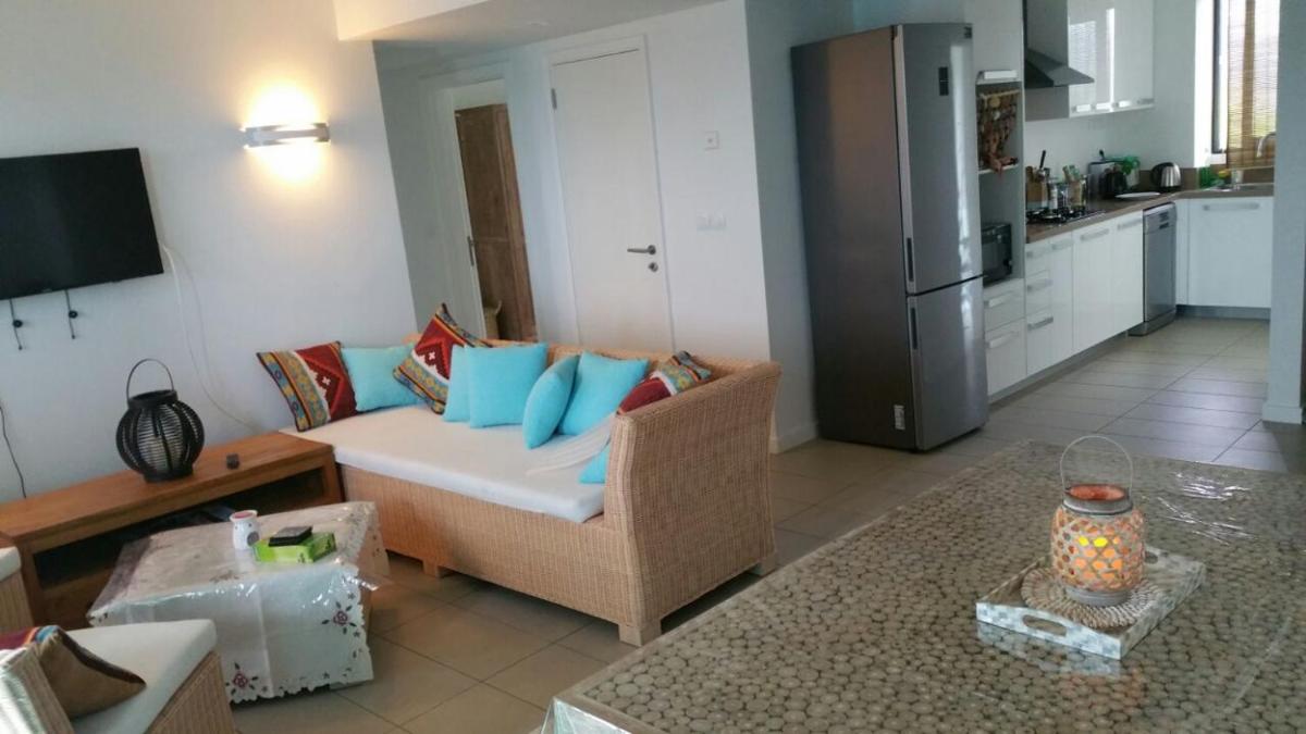 ApartAzuri - Housity