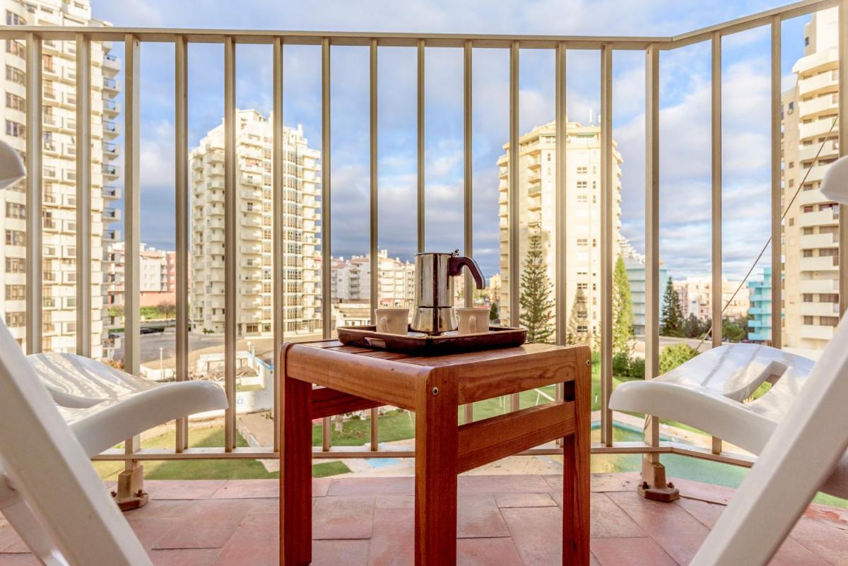 FLH Armação de Pêra Beach Apartment - Housity