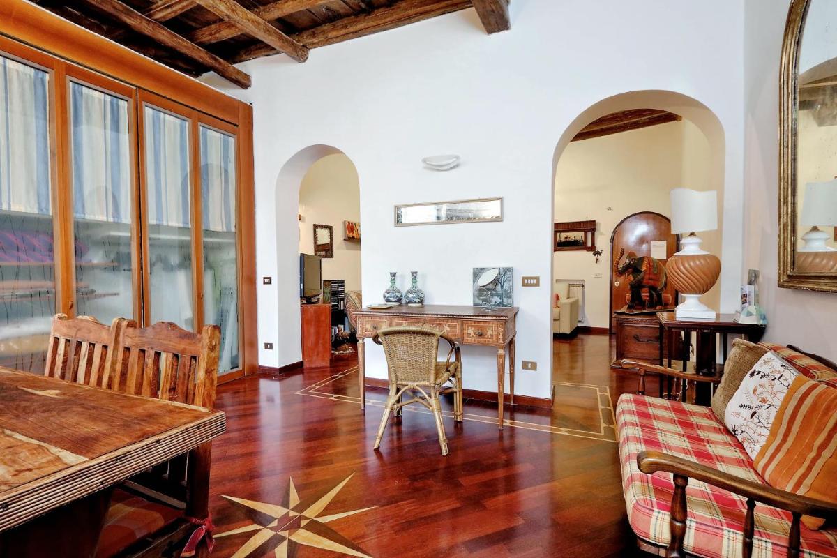 Suitetrails - Scala Charming Apartment | Romeloft