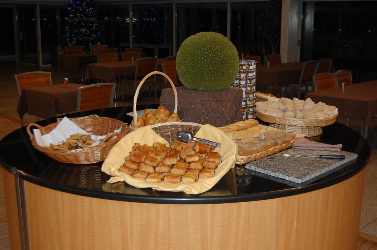 Nourriture dans l'hôtel ou à proximité