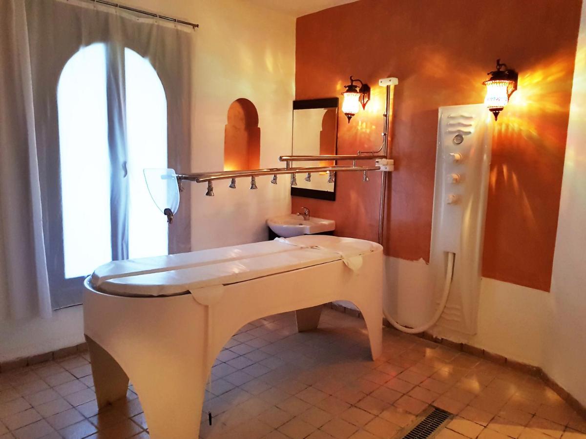 L'Orient Palace Resort and Spa - Housity