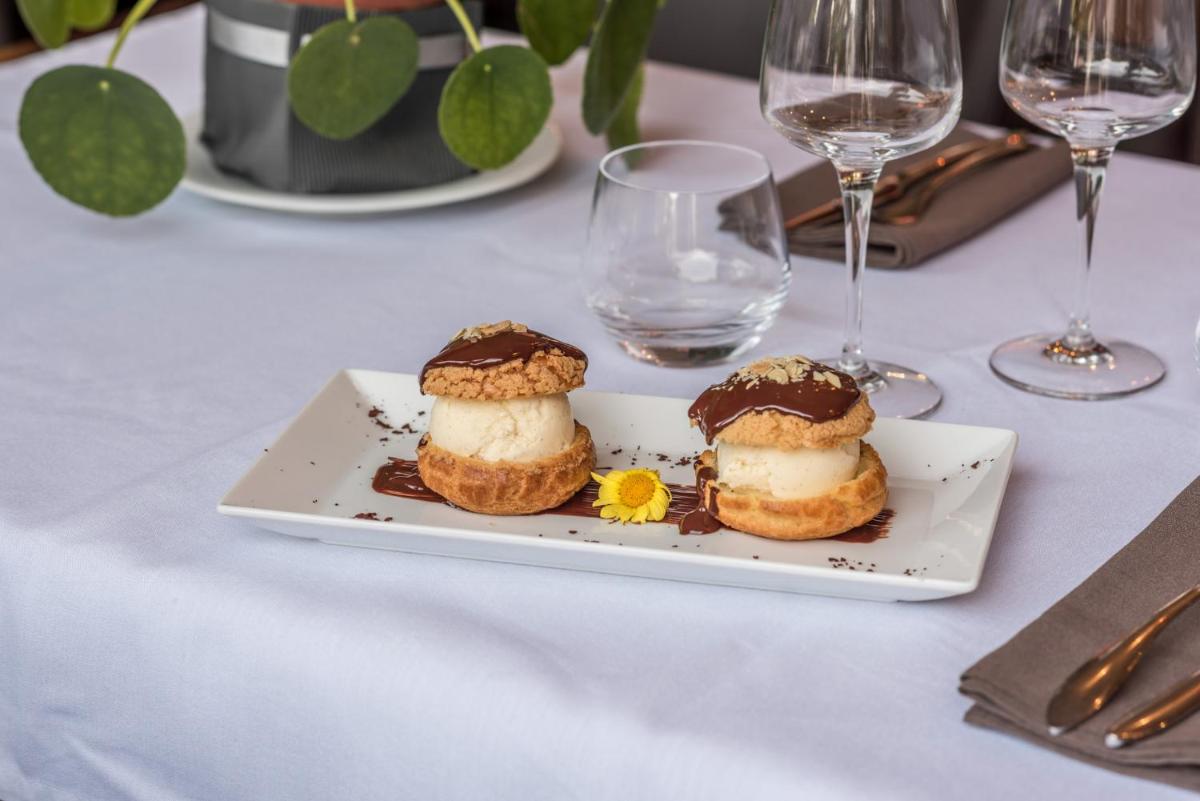 Nourriture dans l'hôtel ou à proximité