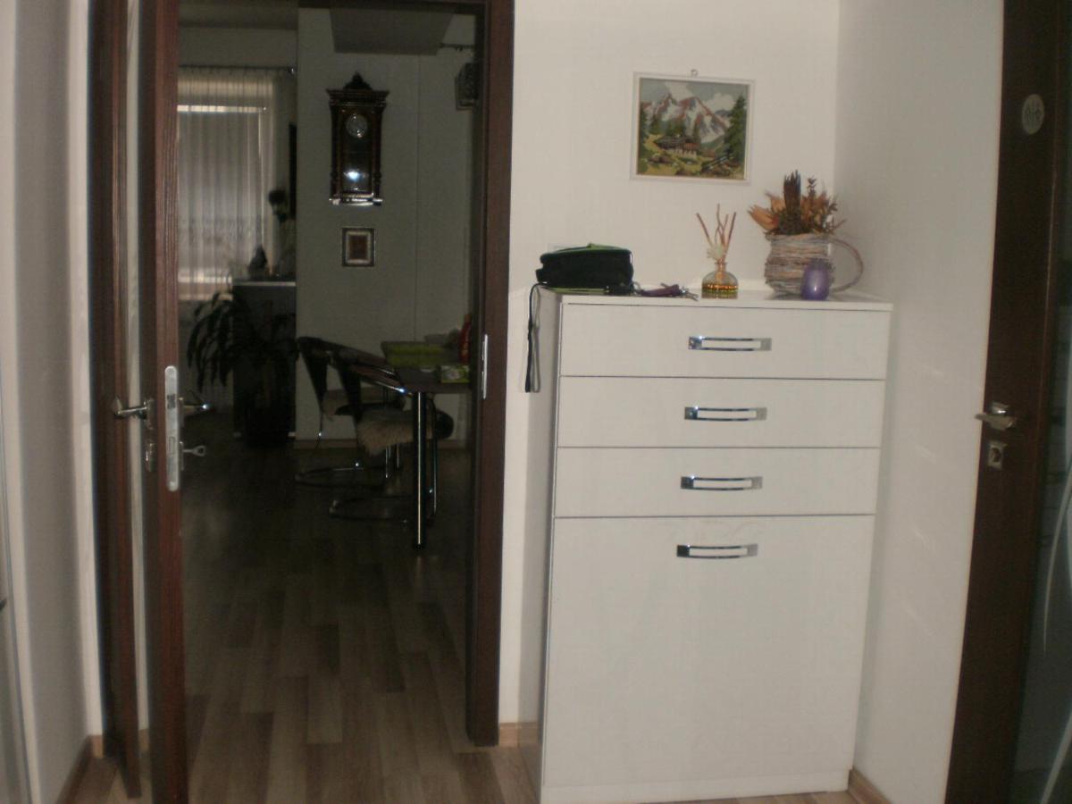 AKI - 2 +KK - Housity