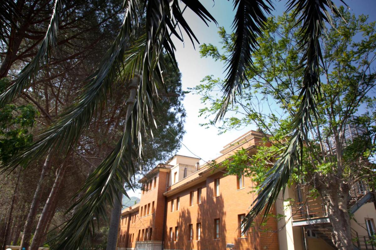 Hotel Santa Lucia - Housity
