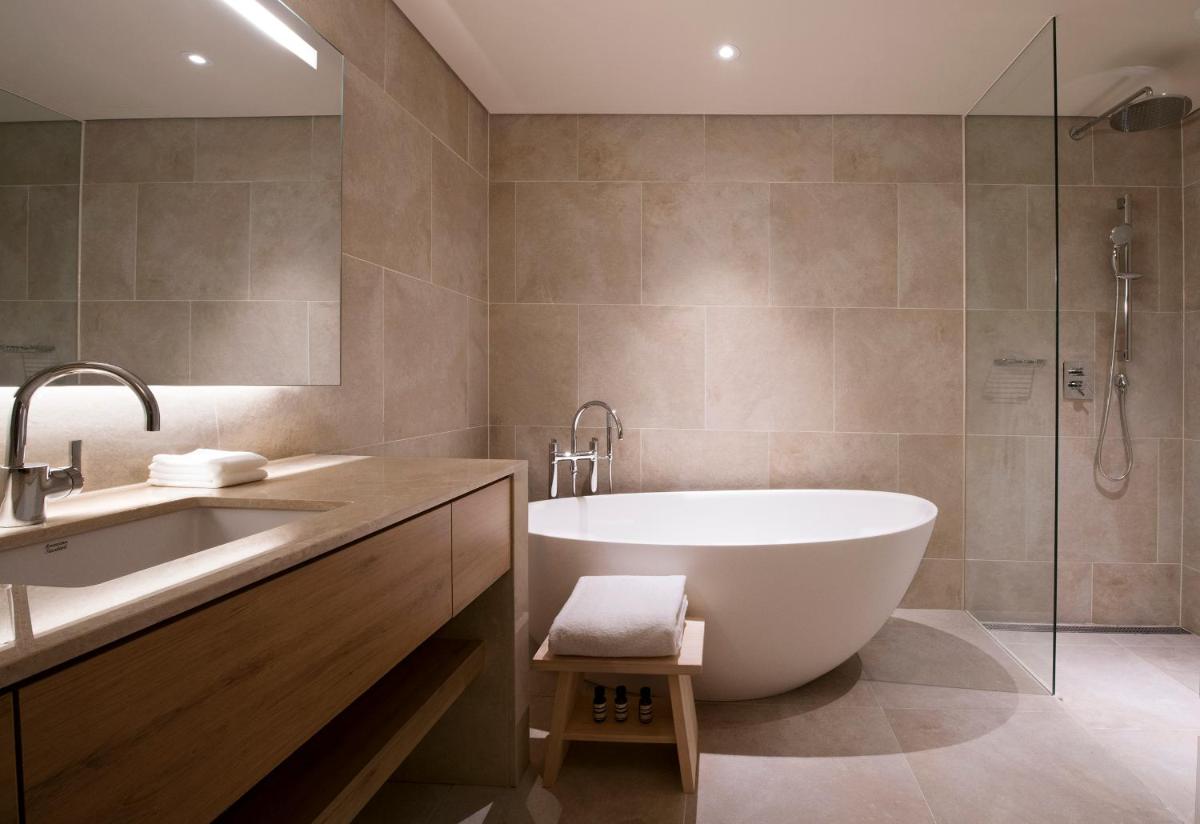 PARK ROCHE Resort &amp; Wellness - Housity
