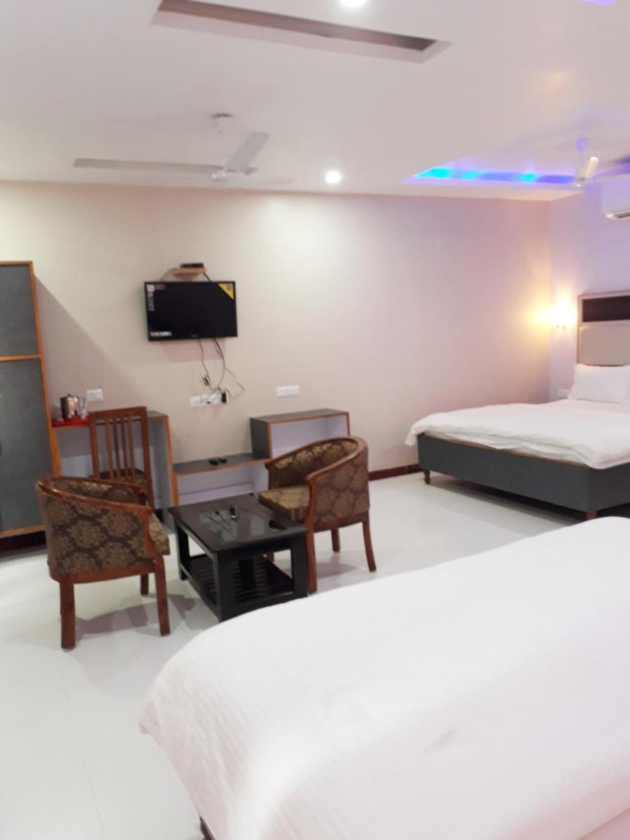 Hotel Abhilasha - Housity