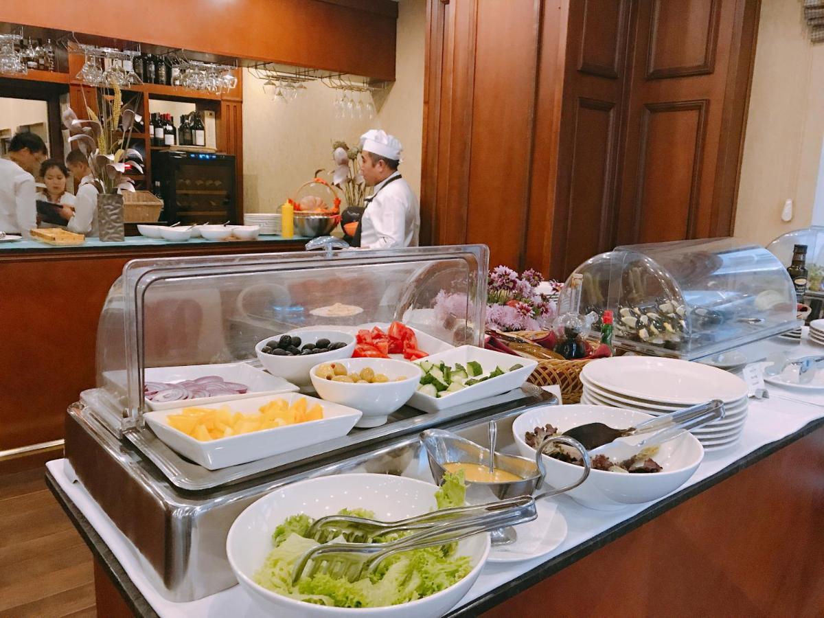 Ramada by Wyndham Bishkek Centre - Housity