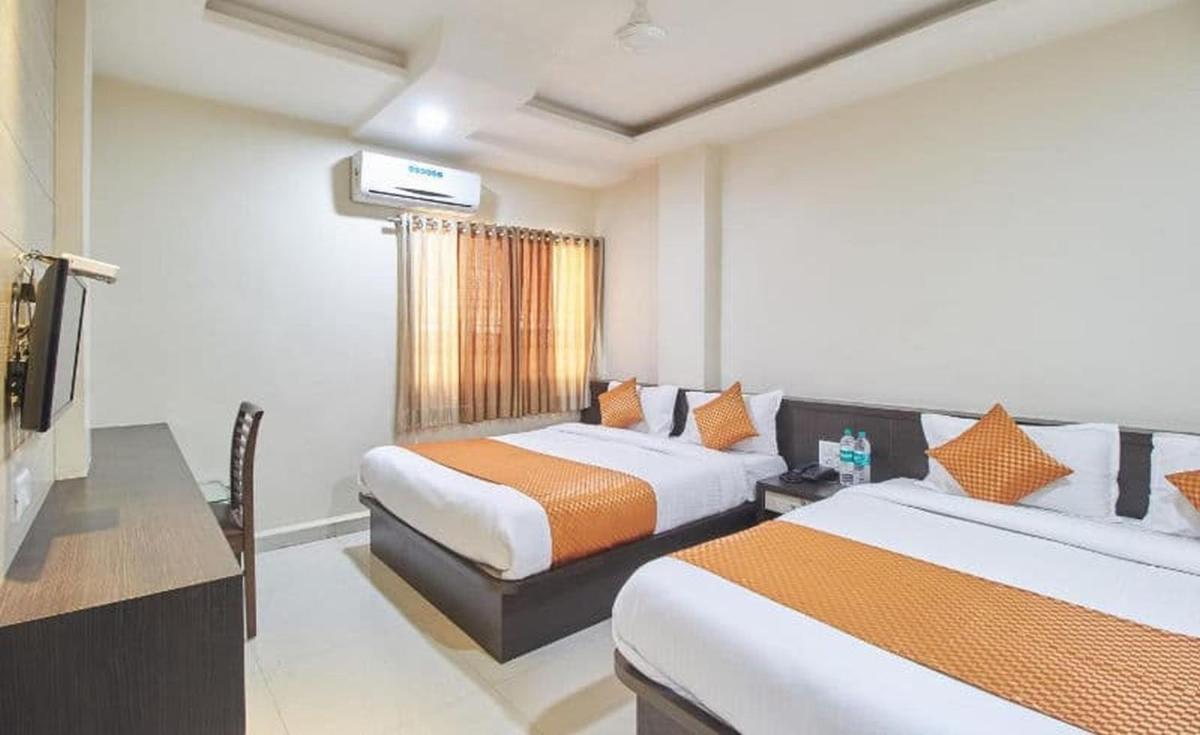 Hotel Shanti Kamal - Housity