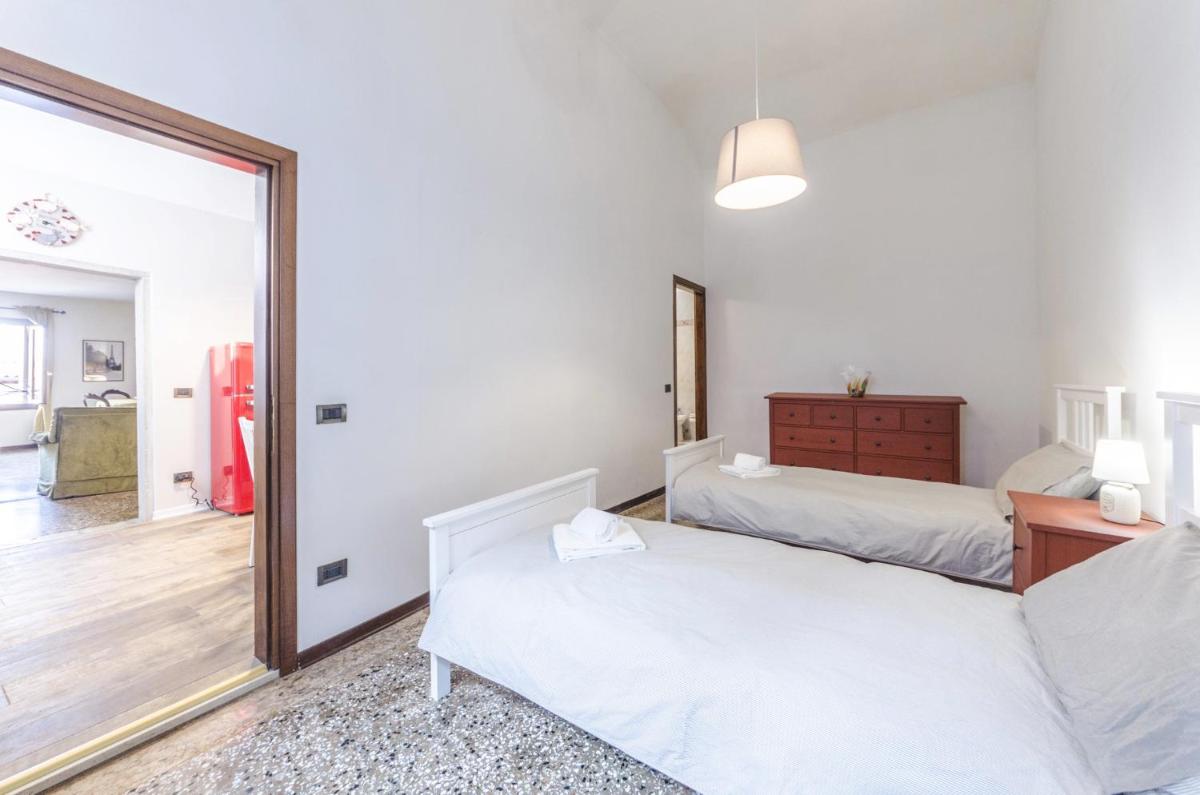 Maurizio House - near the Train Station - Housity