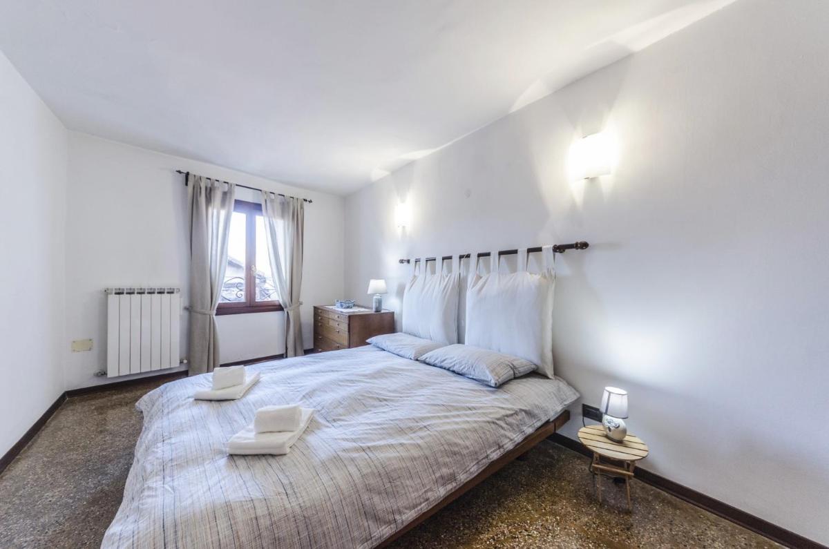 Maurizio House - near the Train Station - Housity