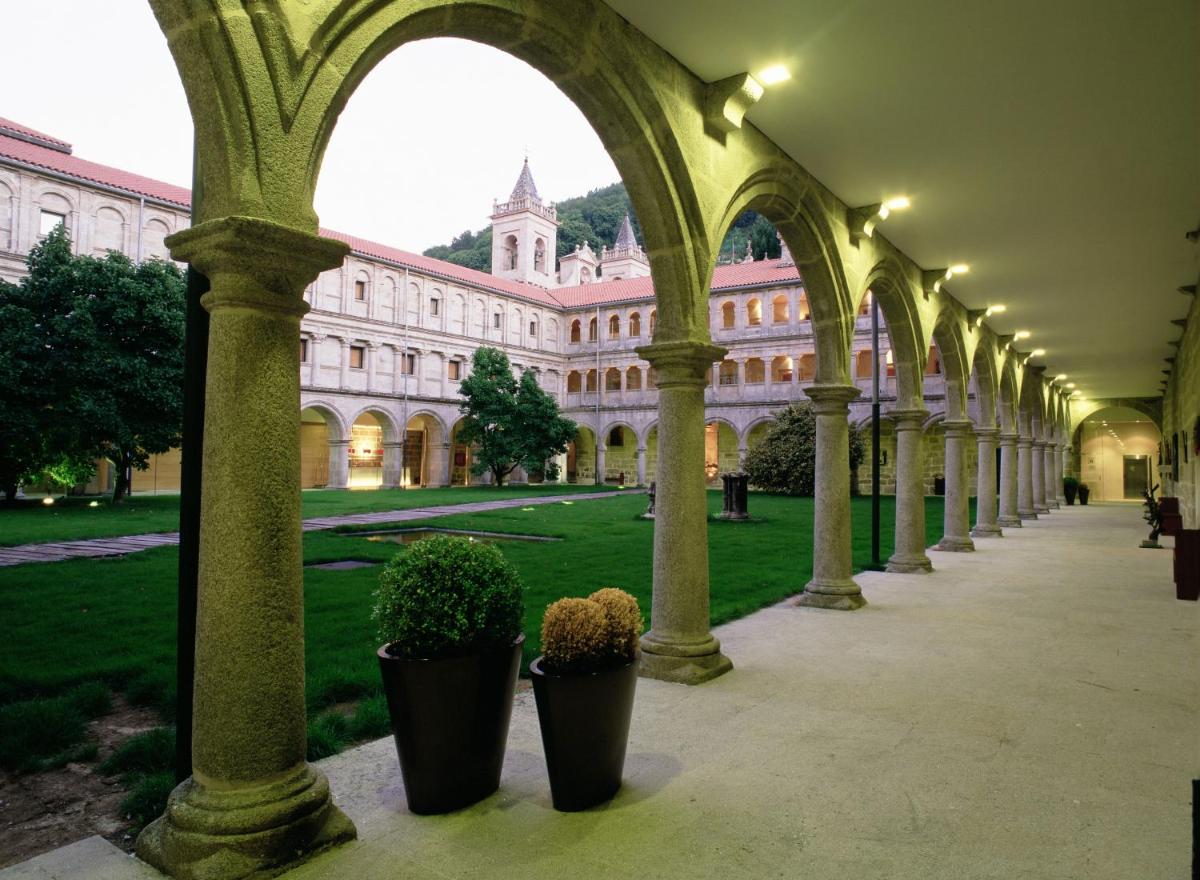 Jardín al aire libre en Parador de Santo Estevo