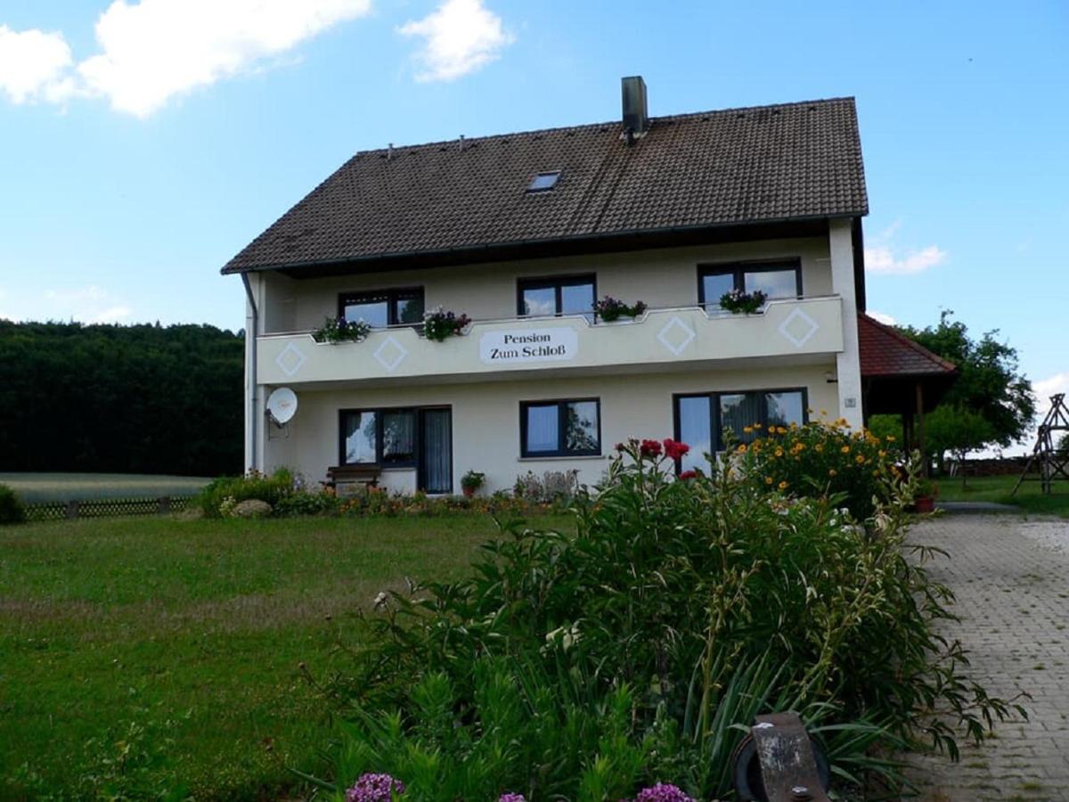 Landgasthof Zum Schloss - Housity