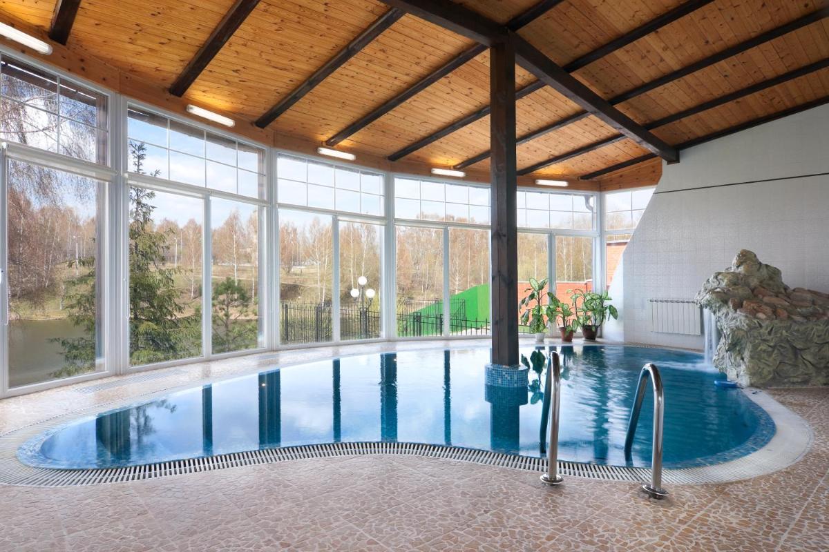 Konyushenny Dvor Guest House - Housity