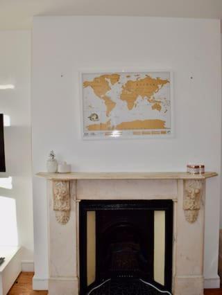 Gorgeous & Chic West Hampstead  (KR39) - Housity
