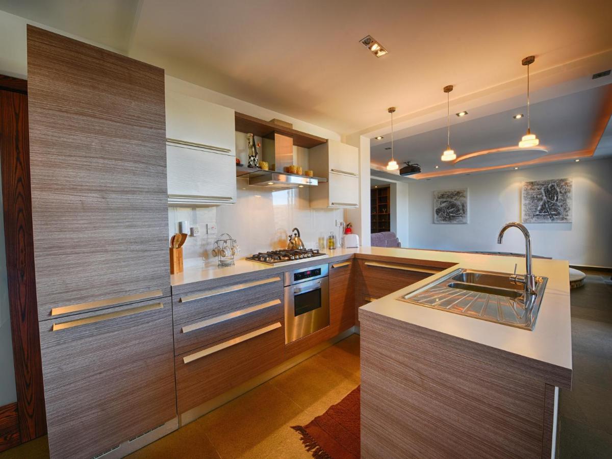Anthony's Maisonette - Housity