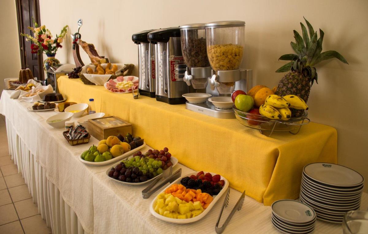 Hotel Victoria Plaza - Housity