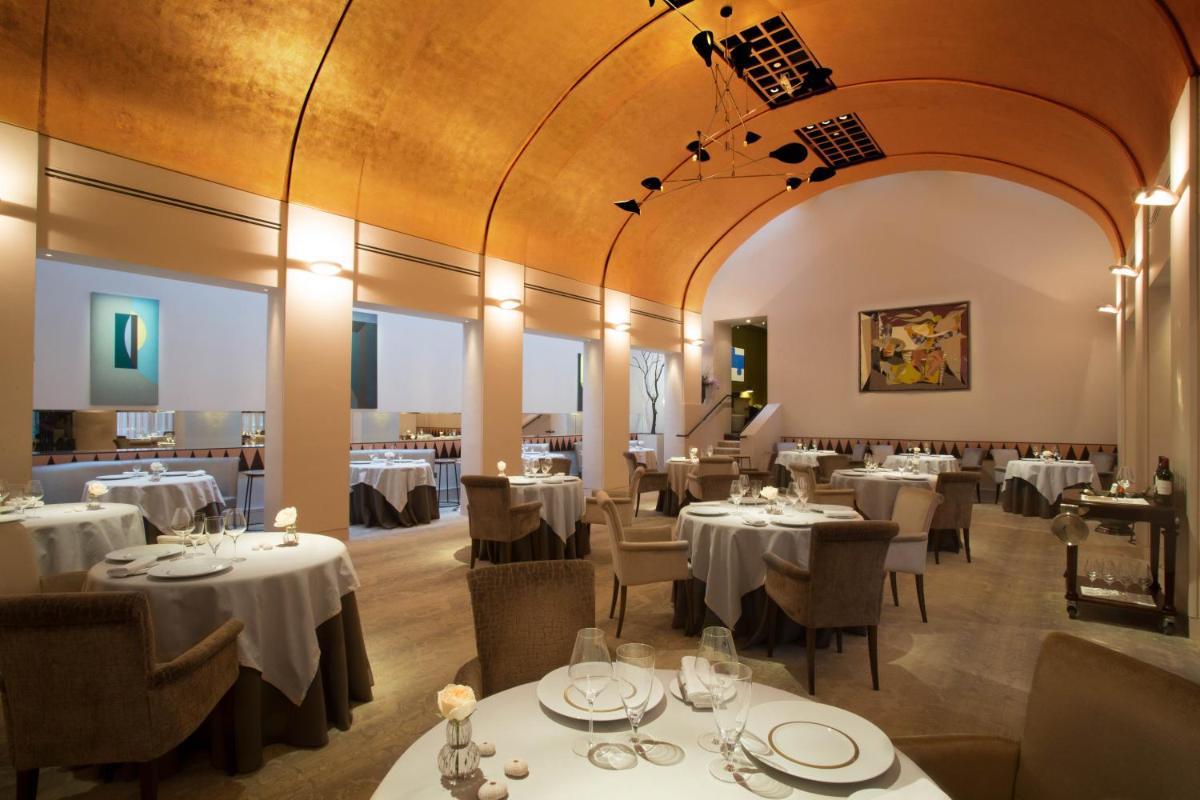 The Merrion Hotel - Housity