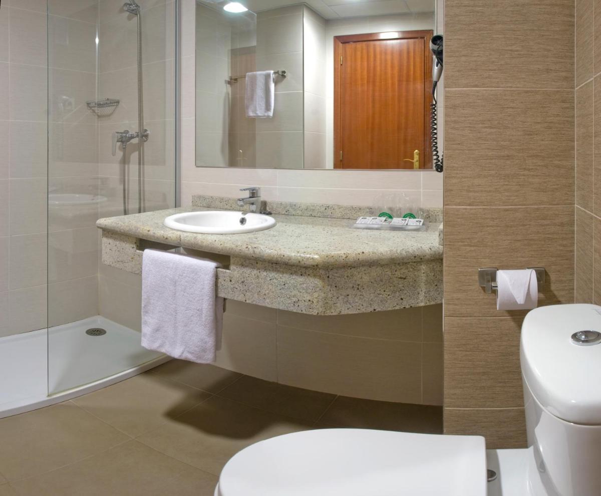Un baño de Eurosalou & Spa