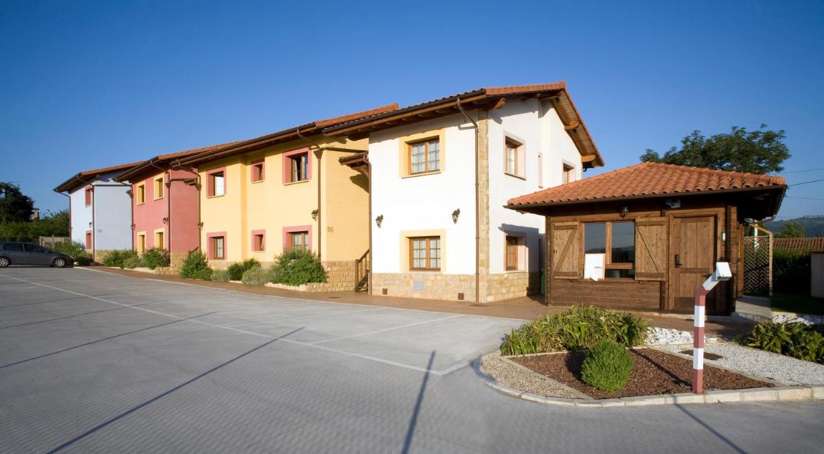 Apartamentos Rurales Antojanes - Housity