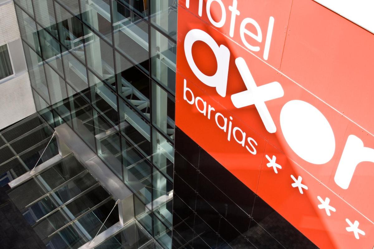 Certificado, premio, señal o documento que está expuesto en Axor Barajas
