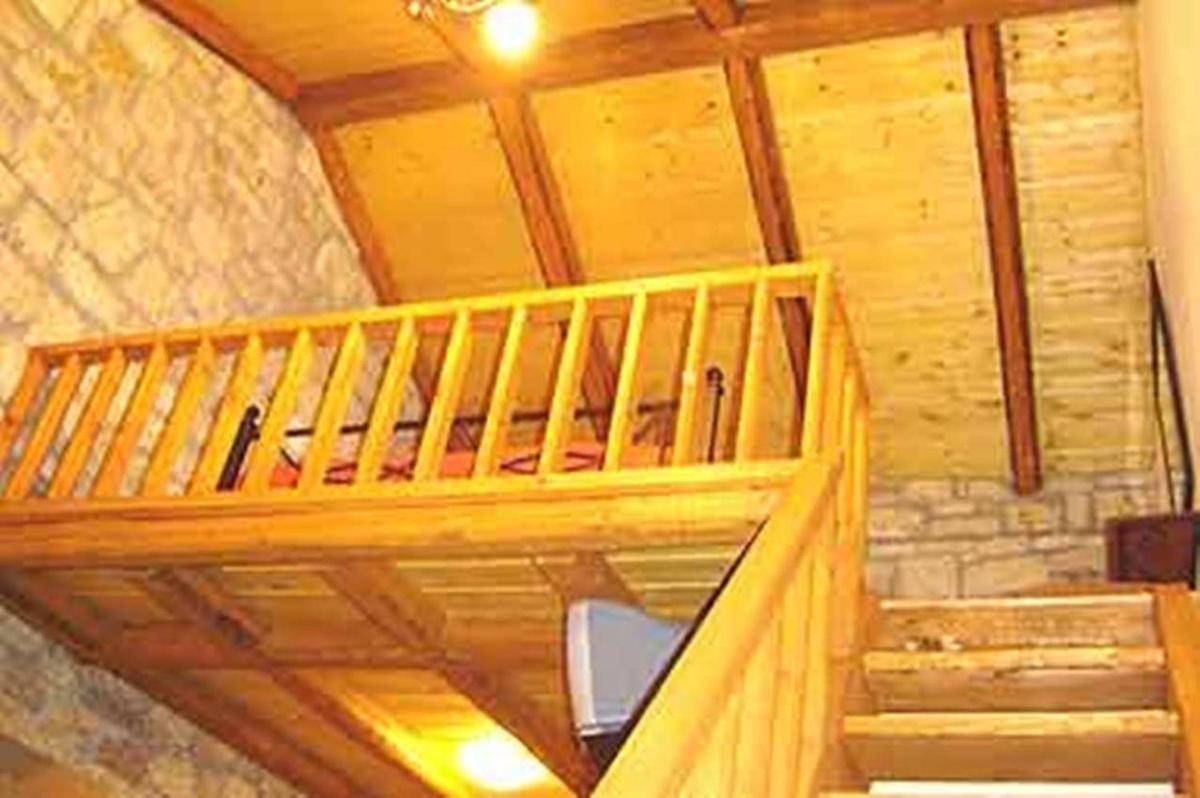 Lithos - Housity