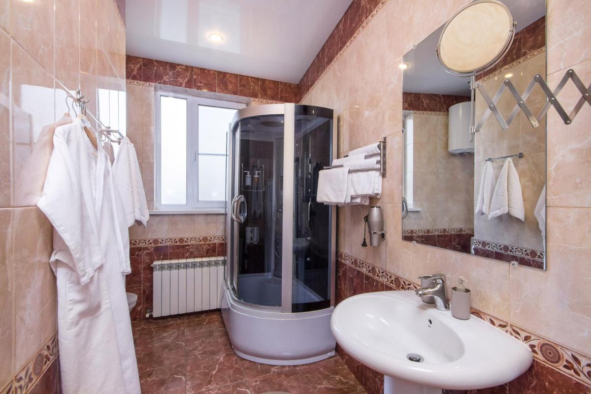 LUNA Hotel Krasnodar - Housity