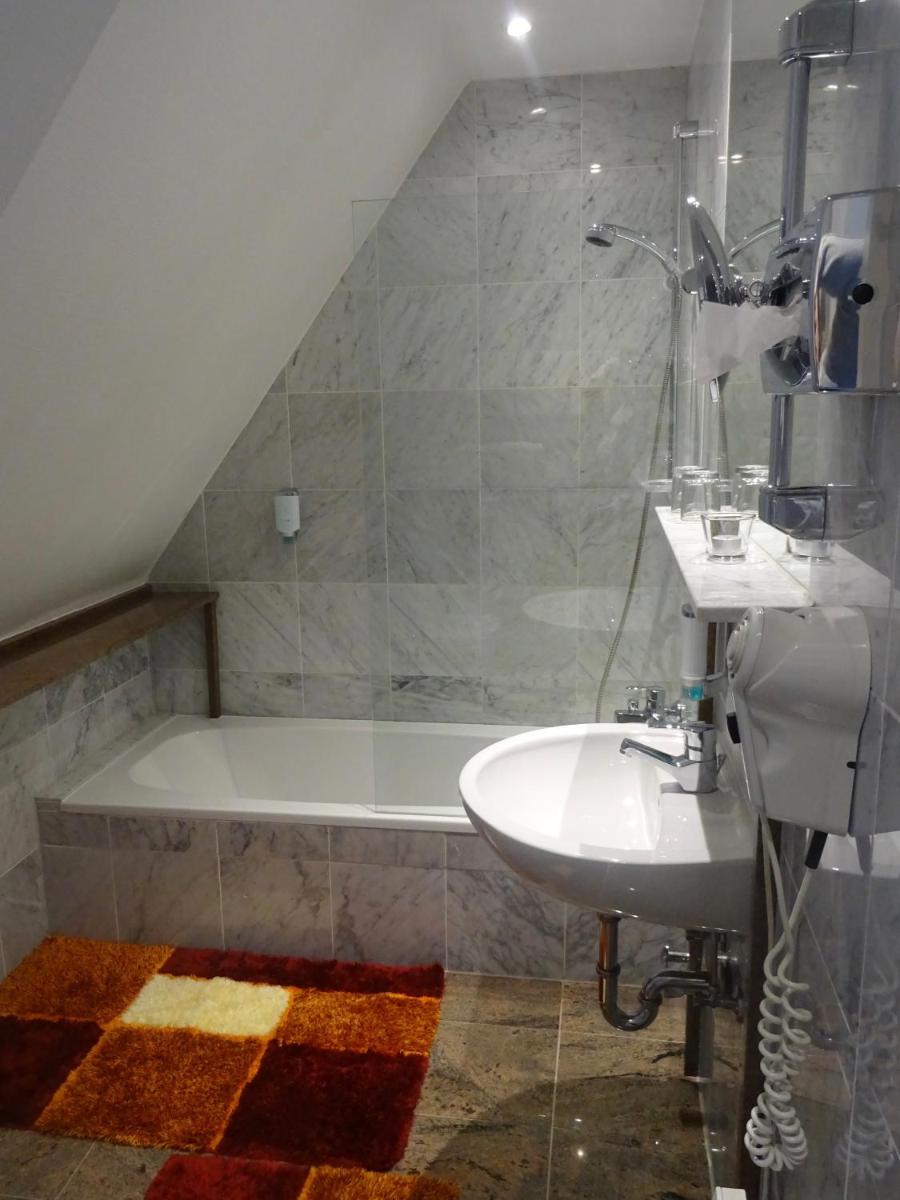 Hotel Scheidberg Wallerfangen bei Saarlouis - Housity