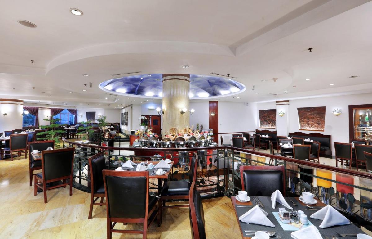 Grand Candi Hotel - Housity