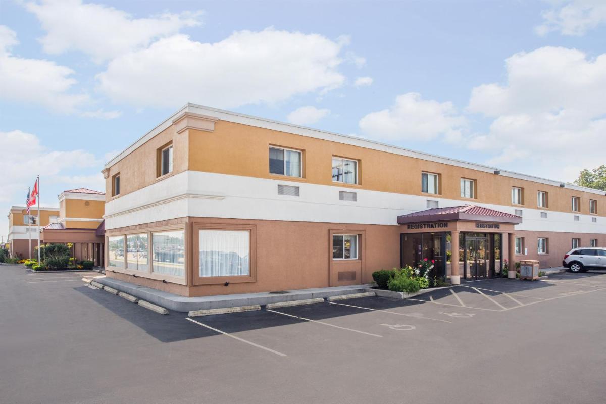 FairBridge Inn Express Buffalo Airport Williamsville - Housity