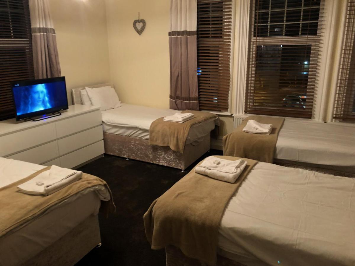 Station Inn - Housity